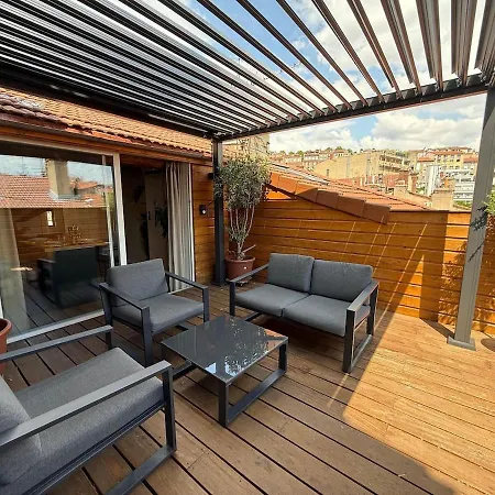 Le Majestic Avec Sa Terrasse Privée, Hyper Centre * Saint-Etienne (Loire)